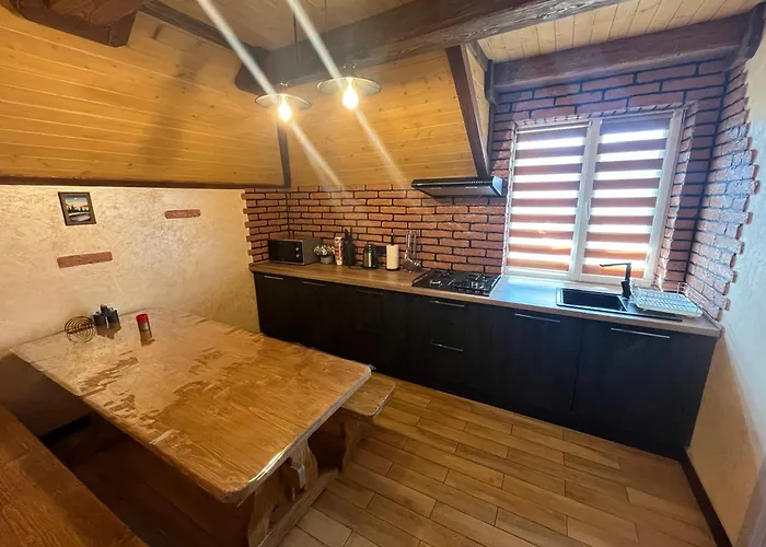 Hostynna Yeva Villa Tukhlya